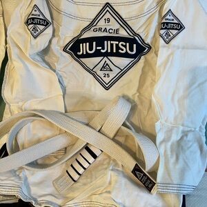 Jiu Jitsu Bundle Gracie 2 Gi Pants 1 Jacket 2 Fight Shorts 3 Rash Guard